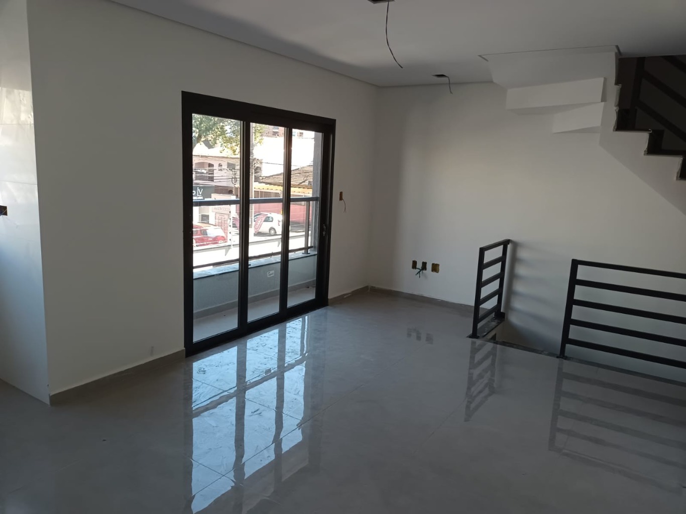 Casa à venda com 2 quartos, 95m² - Foto 1