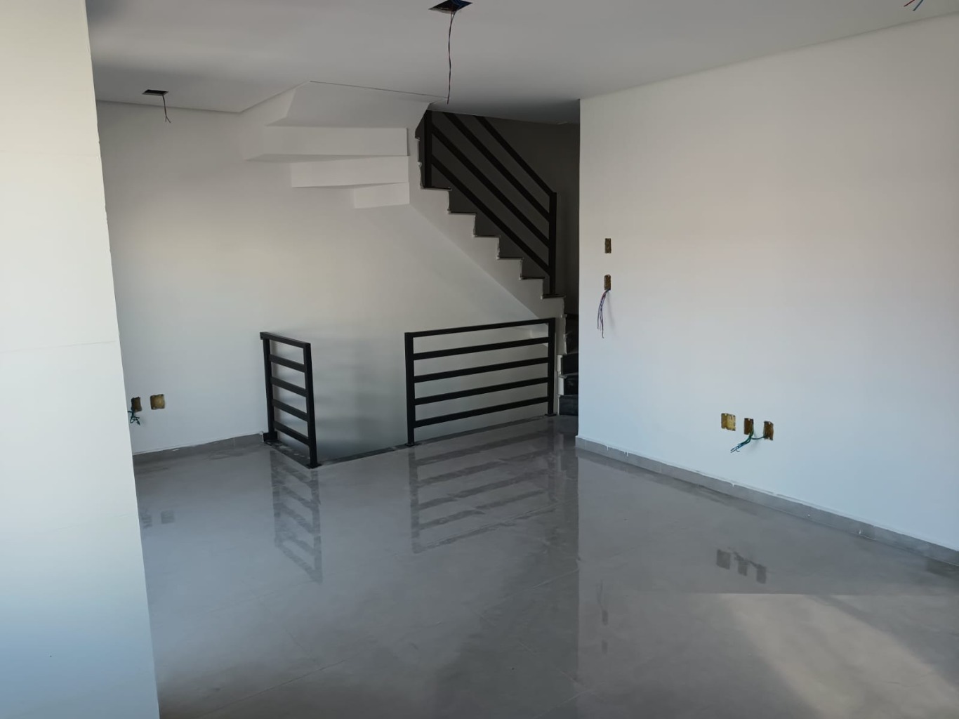 Casa à venda com 2 quartos, 95m² - Foto 4