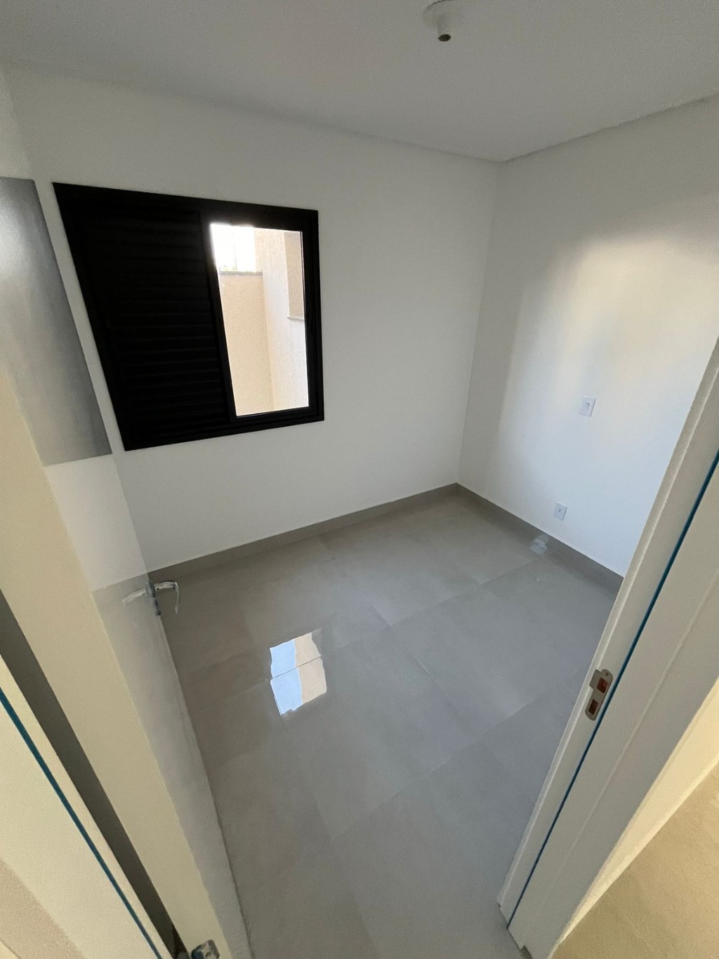 Apartamento à venda com 3 quartos, 85m² - Foto 4