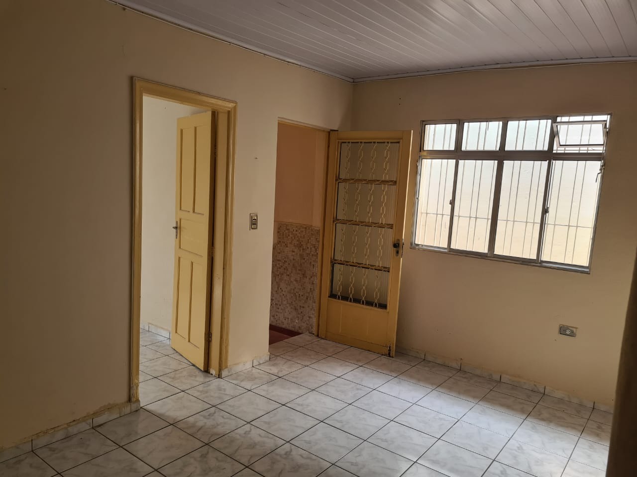 Casa à venda com 2 quartos, 94m² - Foto 2