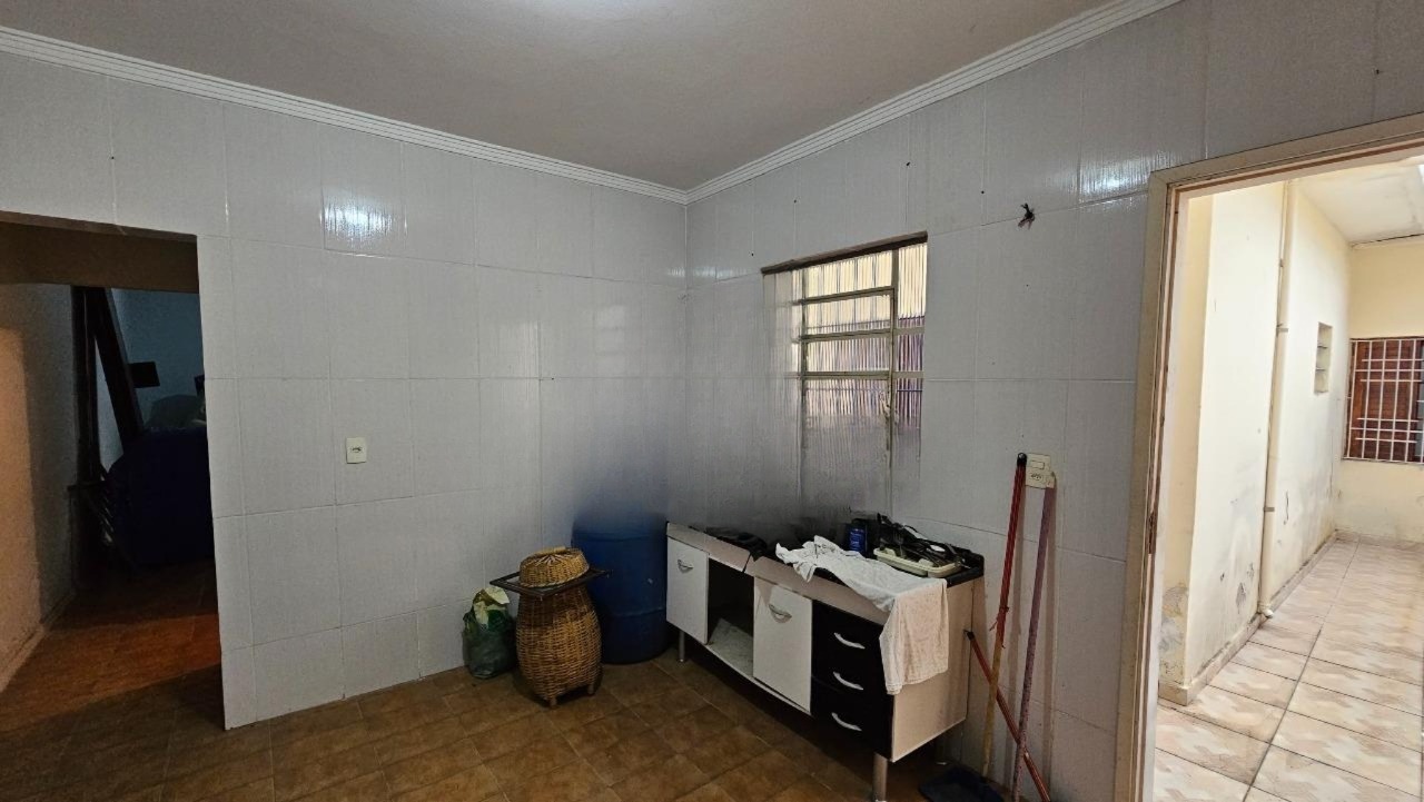 Casa à venda com 3 quartos, 236m² - Foto 8