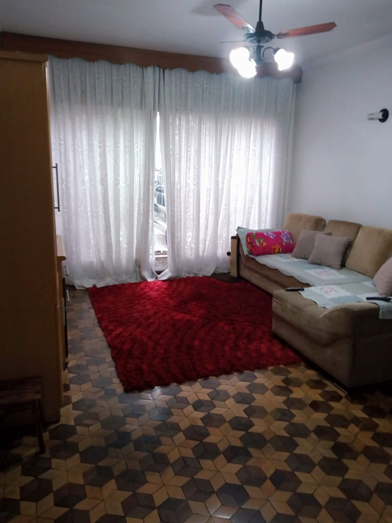 Casa à venda com 3 quartos, 236m² - Foto 2