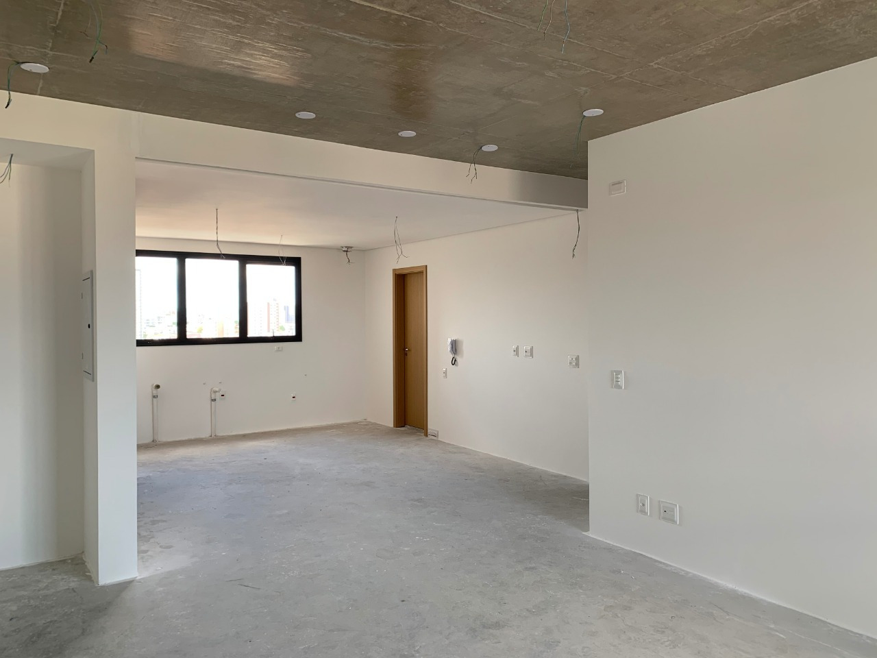 Apartamento à venda com 2 quartos, 83m² - Foto 2