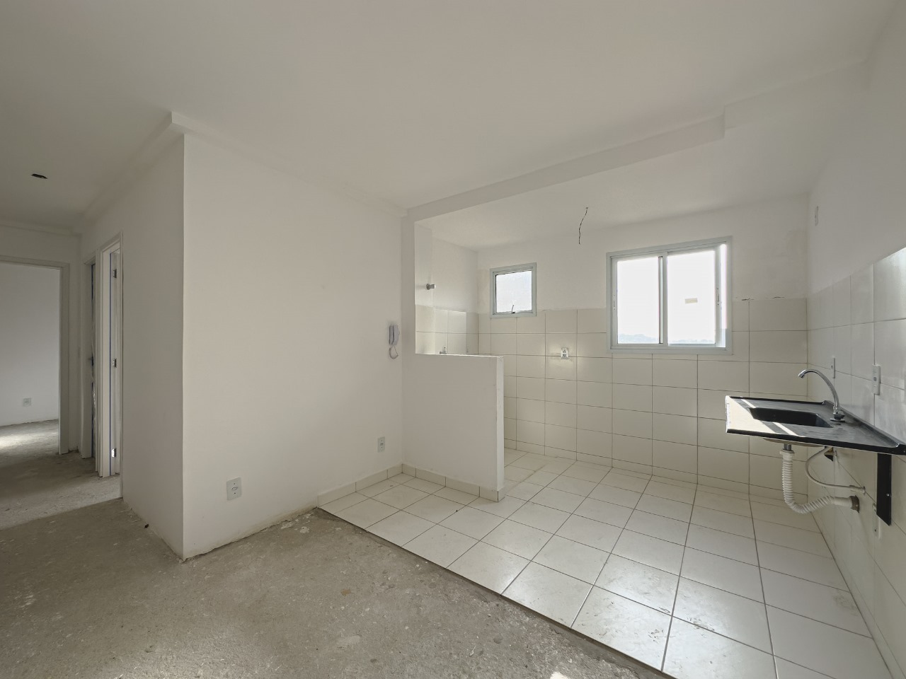 Apartamento à venda com 2 quartos, 40m² - Foto 1