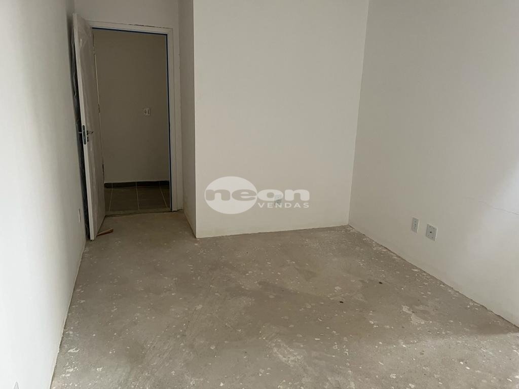 Apartamento à venda com 2 quartos, 40m² - Foto 3