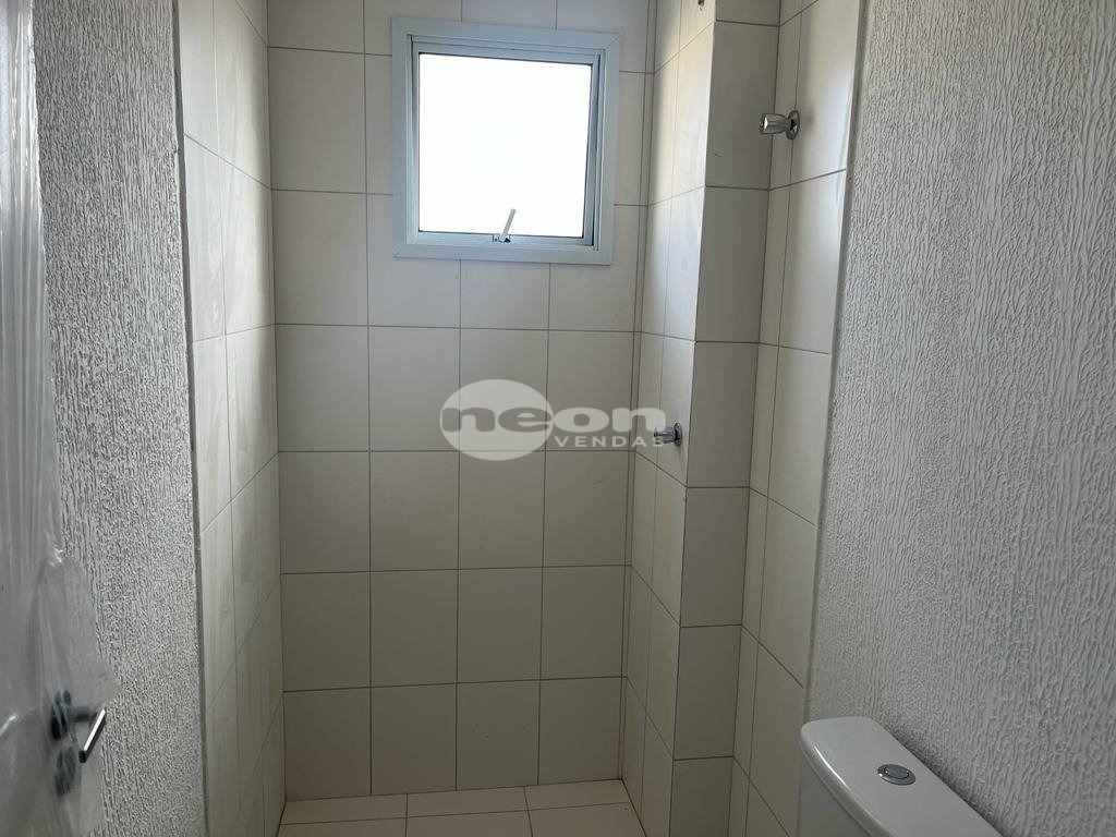 Apartamento à venda com 2 quartos, 40m² - Foto 7