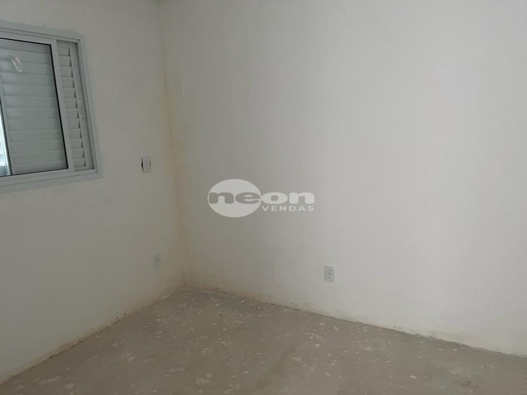 Apartamento à venda com 2 quartos, 40m² - Foto 6