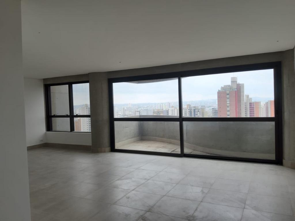 Apartamento à venda com 3 quartos, 155m² - Foto 10