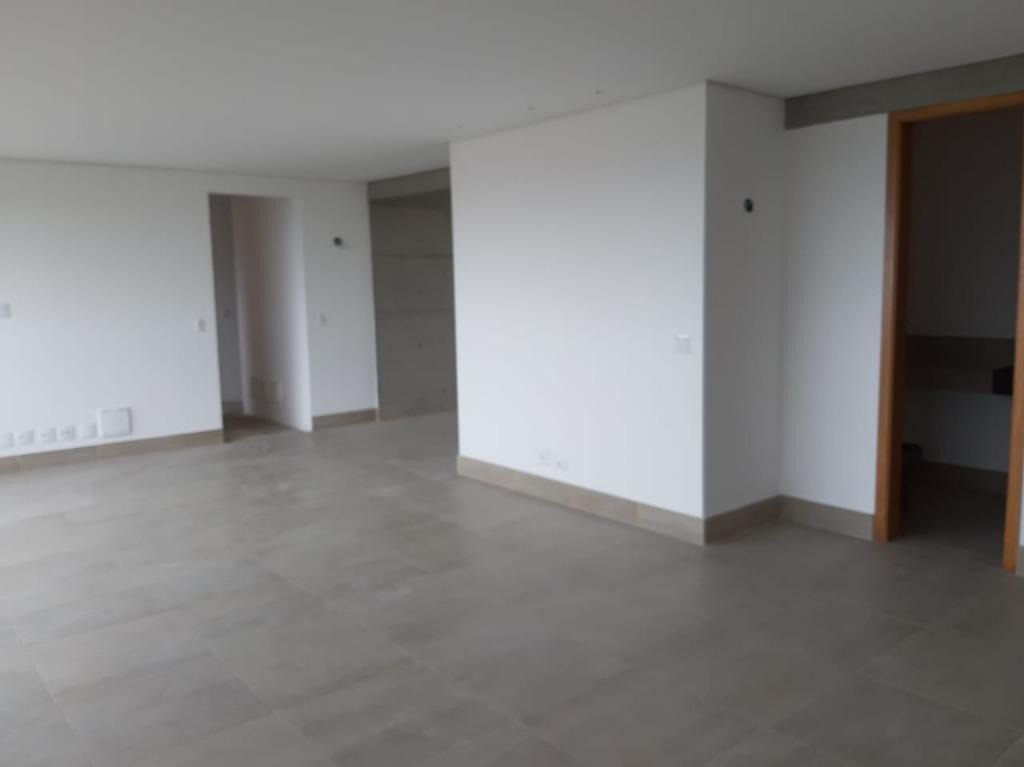 Apartamento à venda com 3 quartos, 155m² - Foto 13