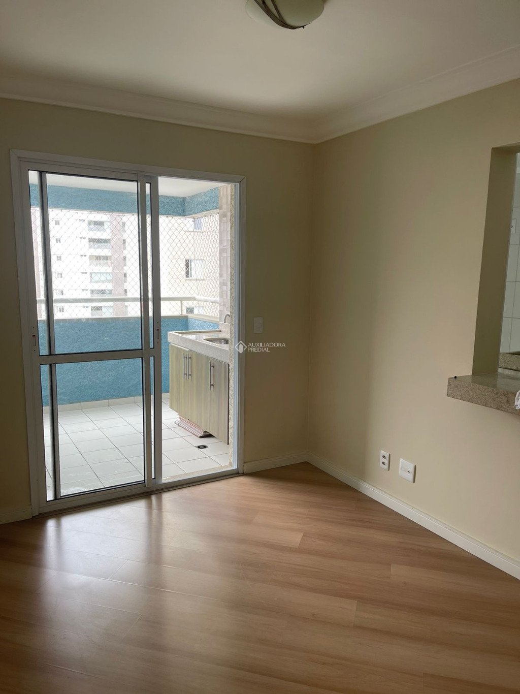 Apartamento à venda com 2 quartos, 59m² - Foto 4