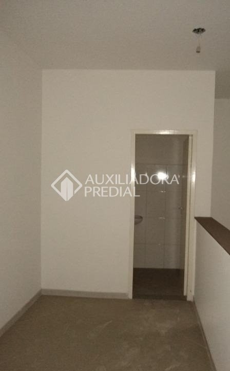 Imóvel Comercial Padrão à venda com 1 quarto, 335m² - Foto 4