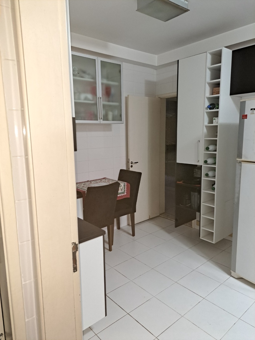 Apartamento à venda com 3 quartos, 133m² - Foto 6