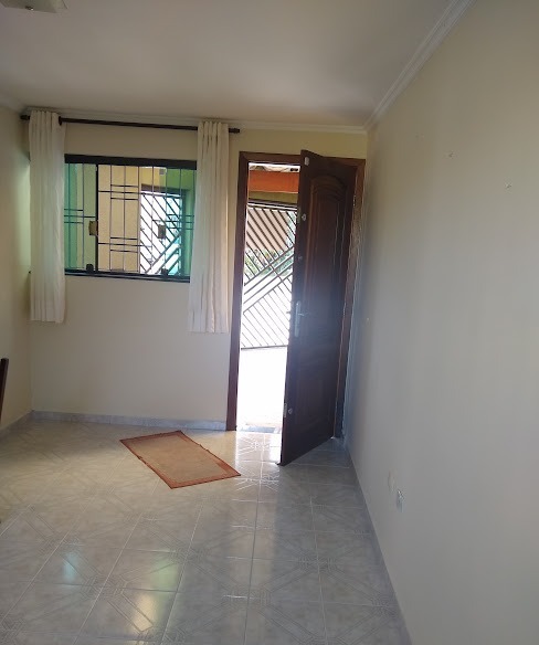 Casa à venda com 3 quartos, 130m² - Foto 2