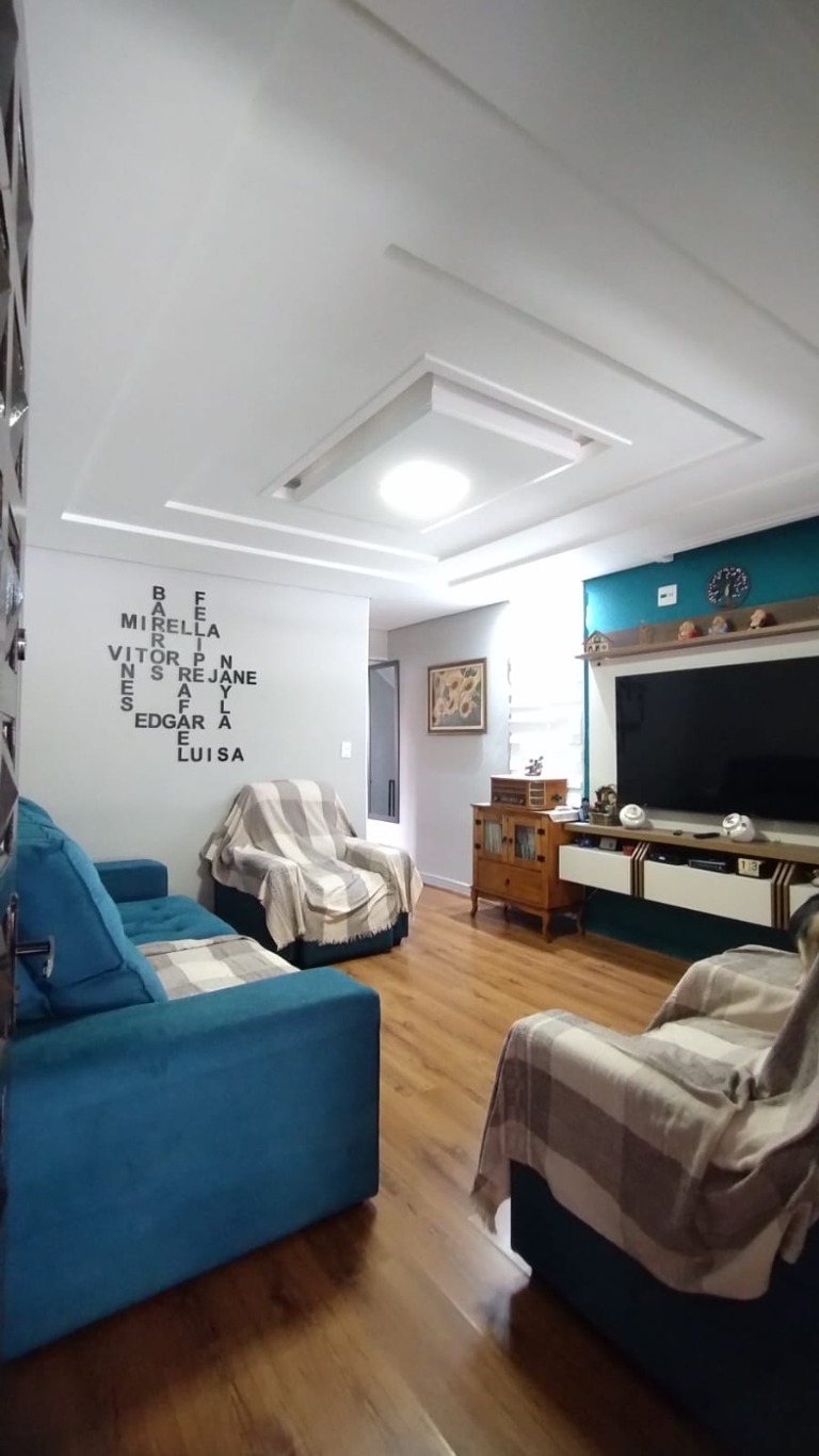 Casa à venda com 3 quartos, 189m² - Foto 1