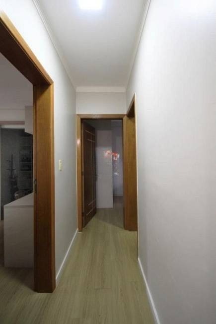 Casa à venda com 3 quartos, 222m² - Foto 8