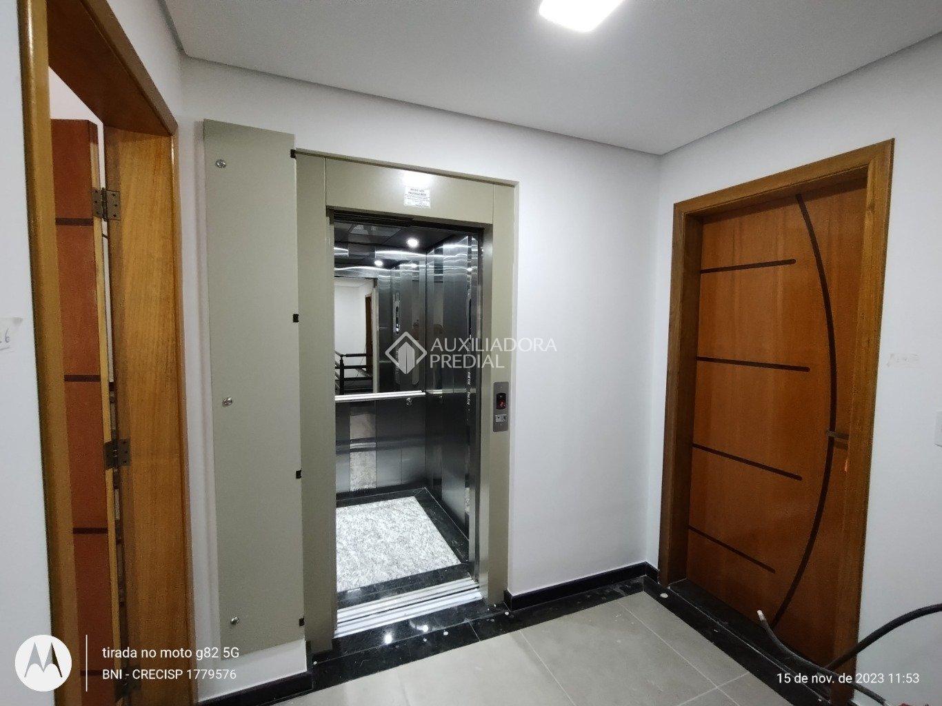 Apartamento à venda com 2 quartos, 41m² - Foto 11