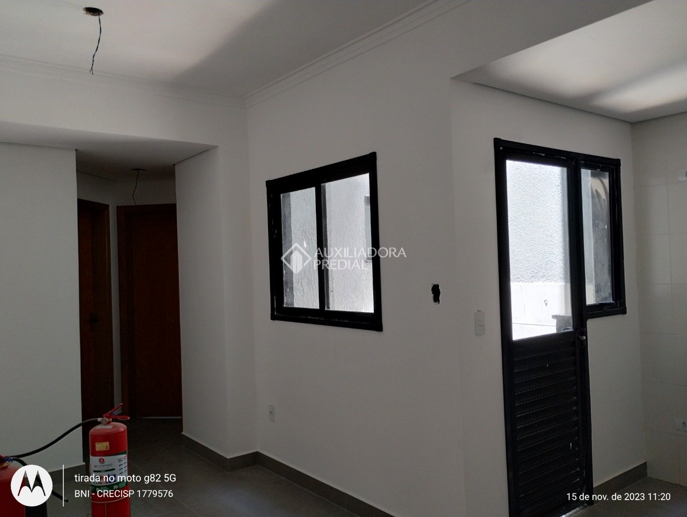 Apartamento à venda com 2 quartos, 41m² - Foto 2