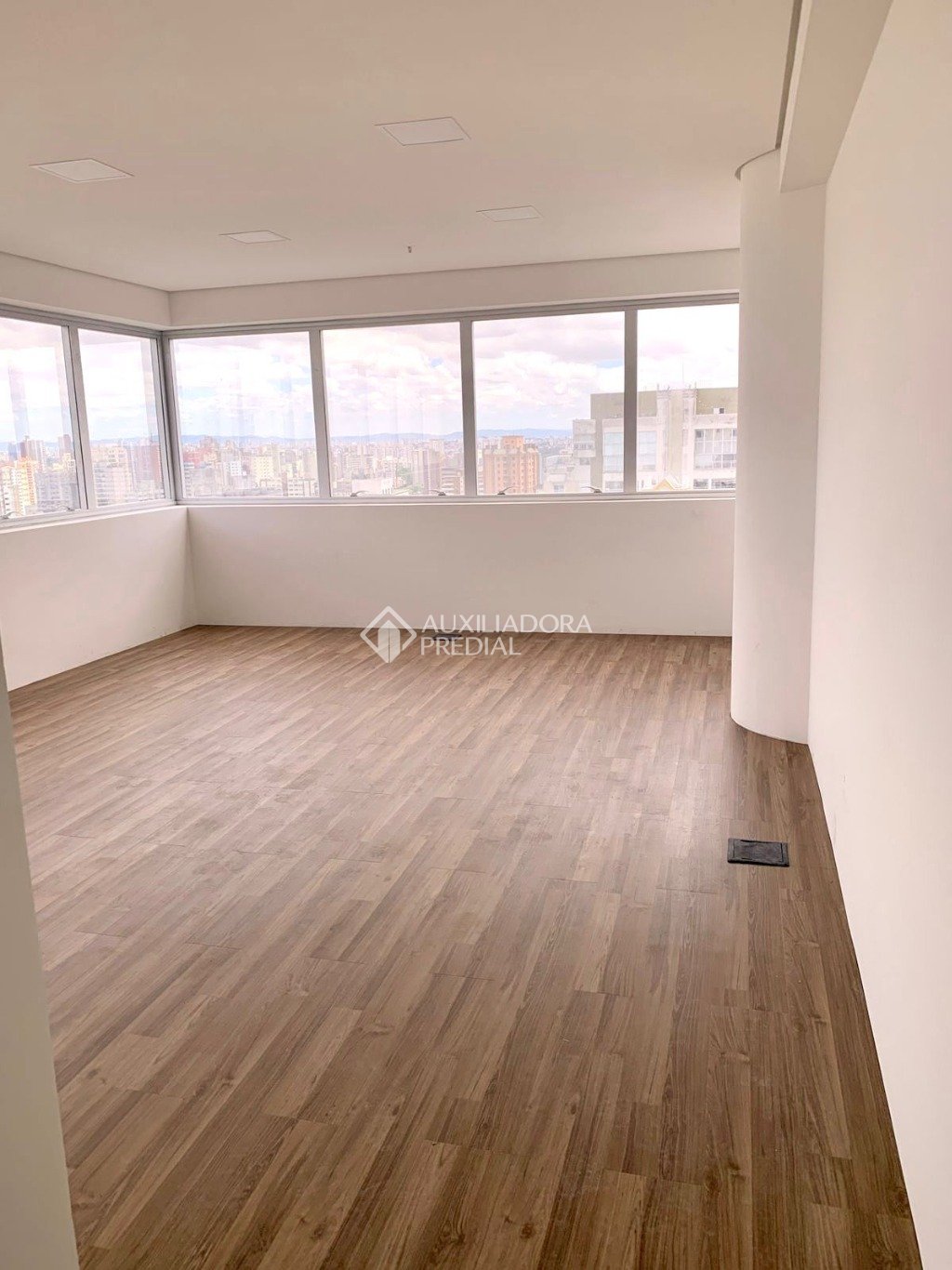 Conjunto Comercial-Sala à venda com 1 quarto, 37m² - Foto 8