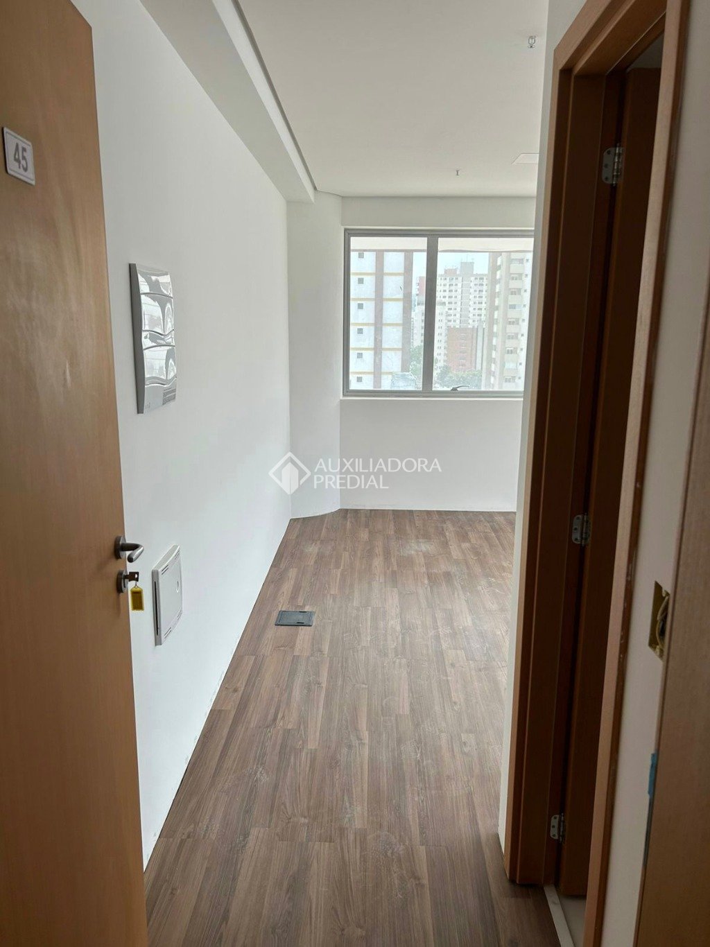 Conjunto Comercial-Sala à venda com 1 quarto, 37m² - Foto 2