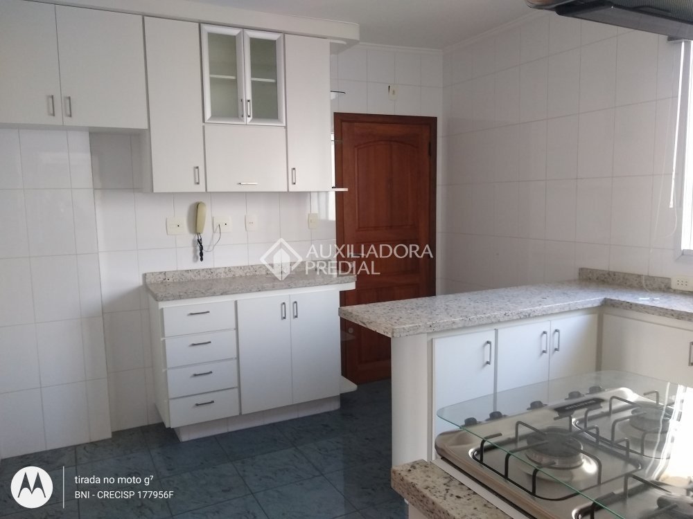 Apartamento à venda com 3 quartos, 95m² - Foto 9