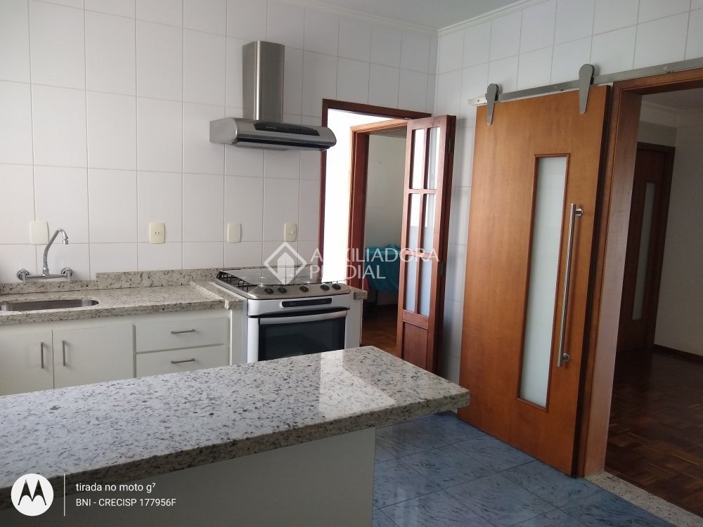 Apartamento à venda com 3 quartos, 95m² - Foto 4