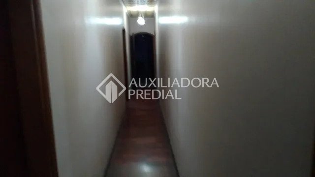 Casa à venda com 4 quartos, 314m² - Foto 4