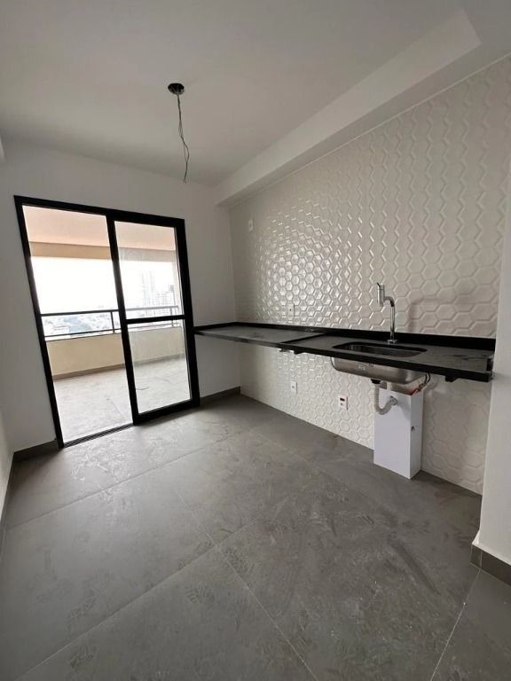 Apartamento à venda com 3 quartos, 161m² - Foto 4