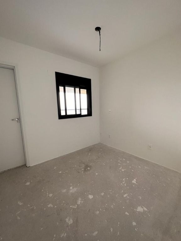 Apartamento à venda com 3 quartos, 161m² - Foto 9