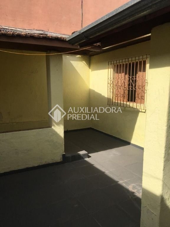 Casa à venda com 2 quartos, 140m² - Foto 13