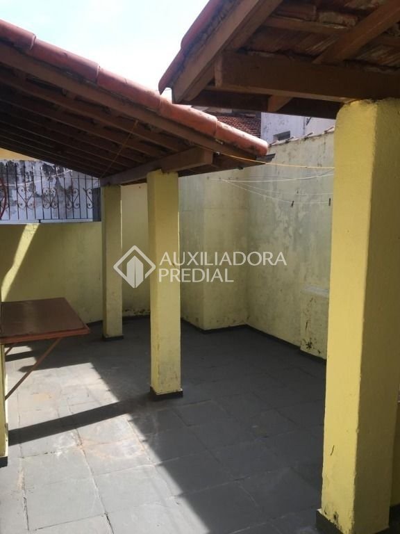 Casa à venda com 2 quartos, 140m² - Foto 14