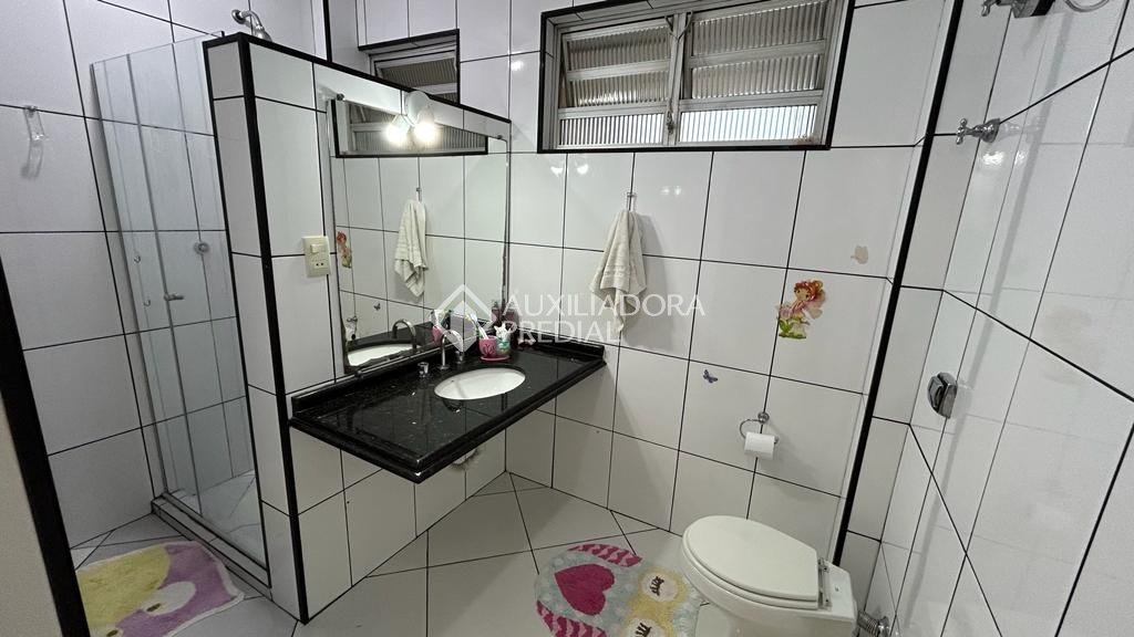 Apartamento à venda com 3 quartos, 175m² - Foto 13