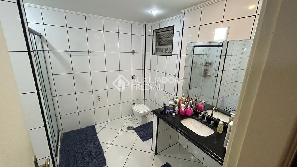 Apartamento à venda com 3 quartos, 175m² - Foto 17