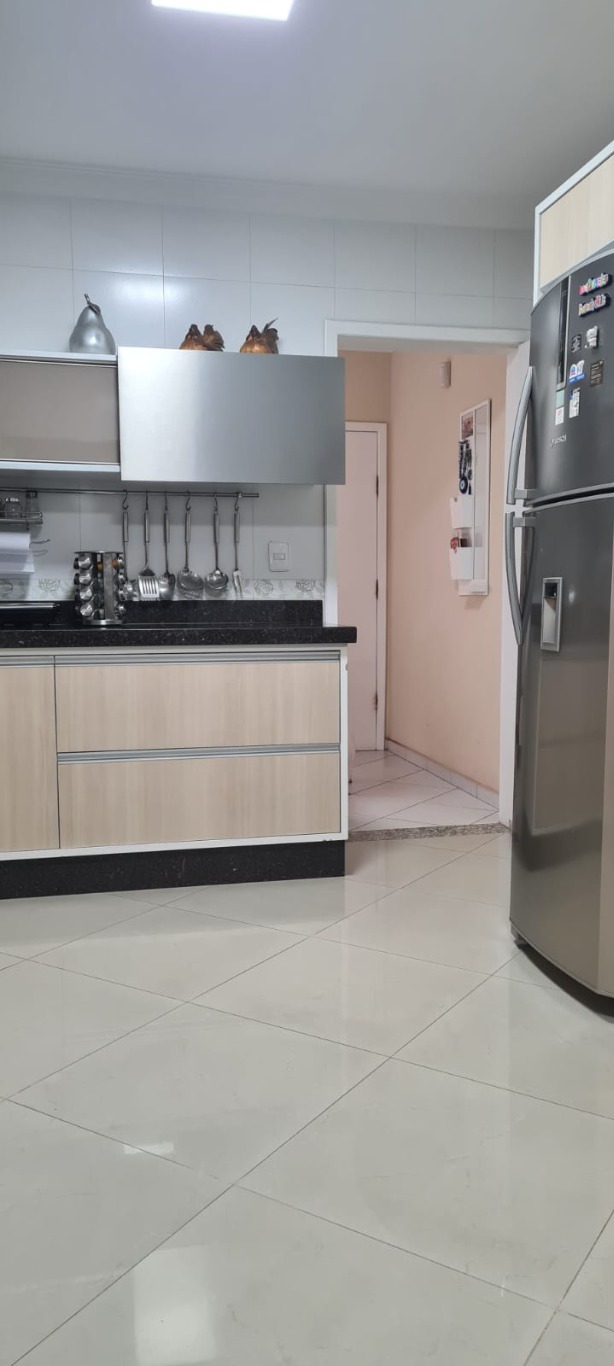 Casa à venda com 3 quartos, 298m² - Foto 13