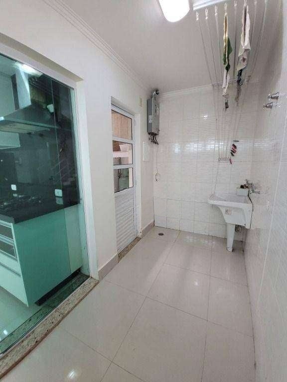 Casa à venda com 3 quartos, 210m² - Foto 11