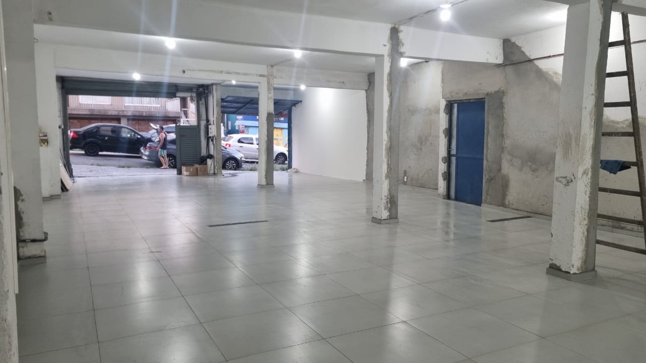 Imóvel Comercial Padrão à venda com 1 quarto, 700m² - Foto 7