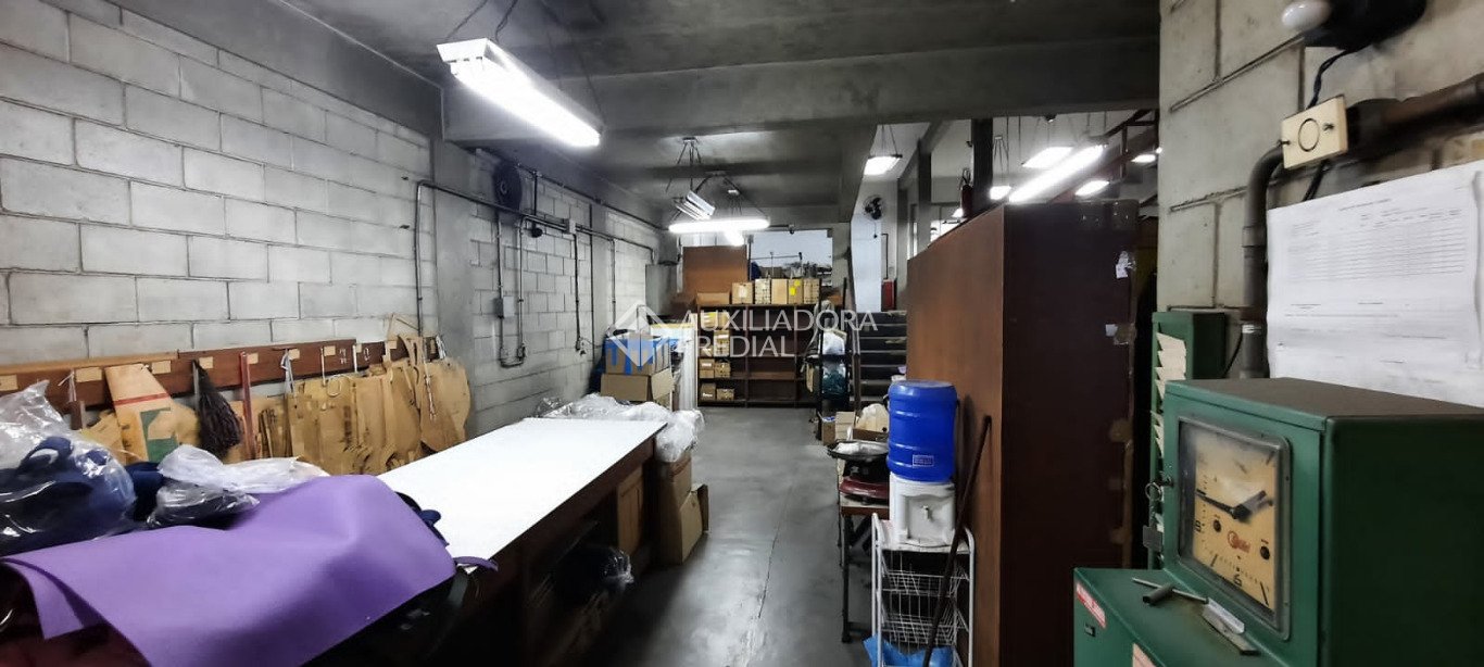 Prédio Inteiro à venda com 1 quarto, 1000m² - Foto 9