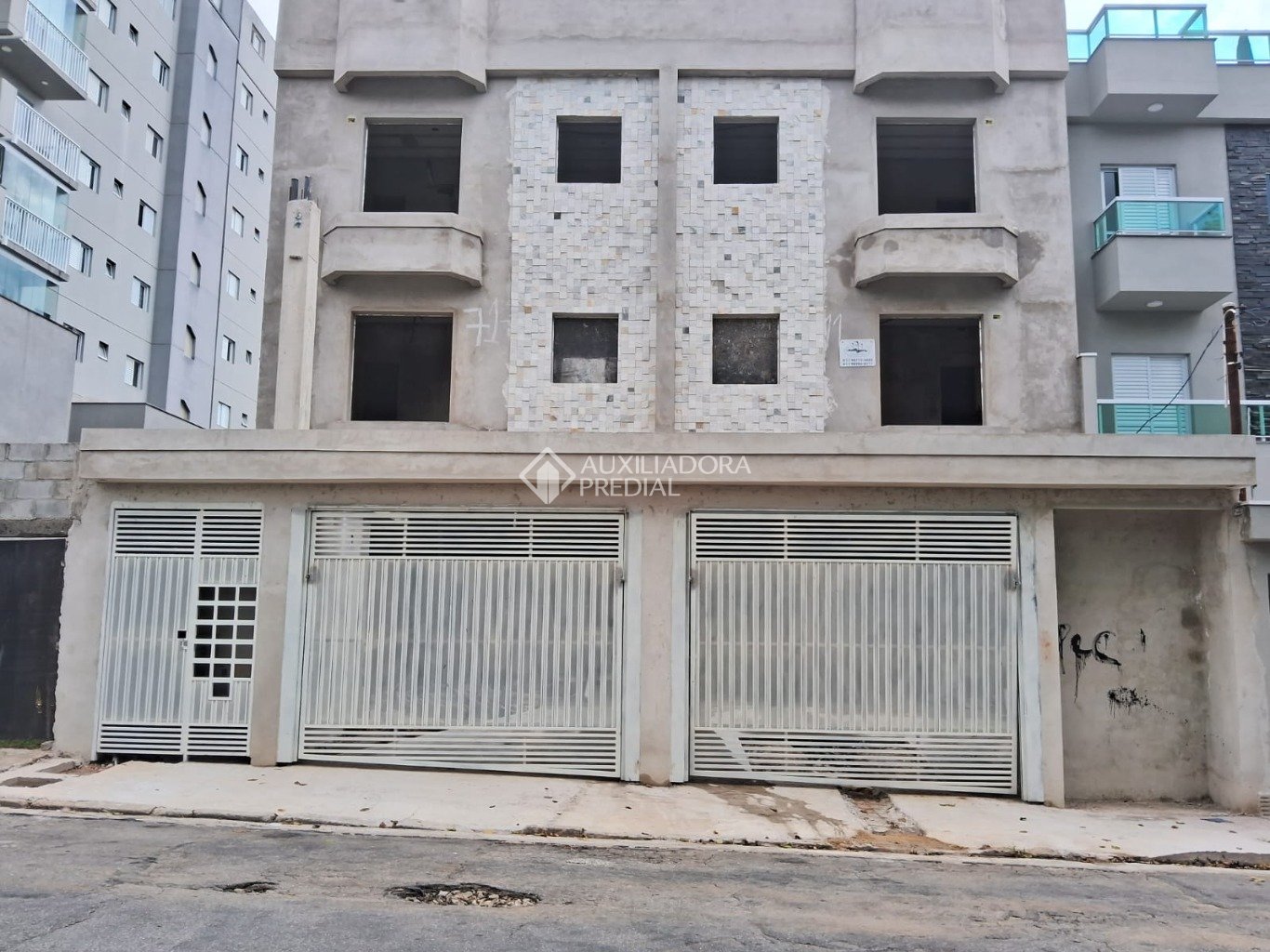 Cobertura à venda com 2 quartos, 105m² - Foto 1