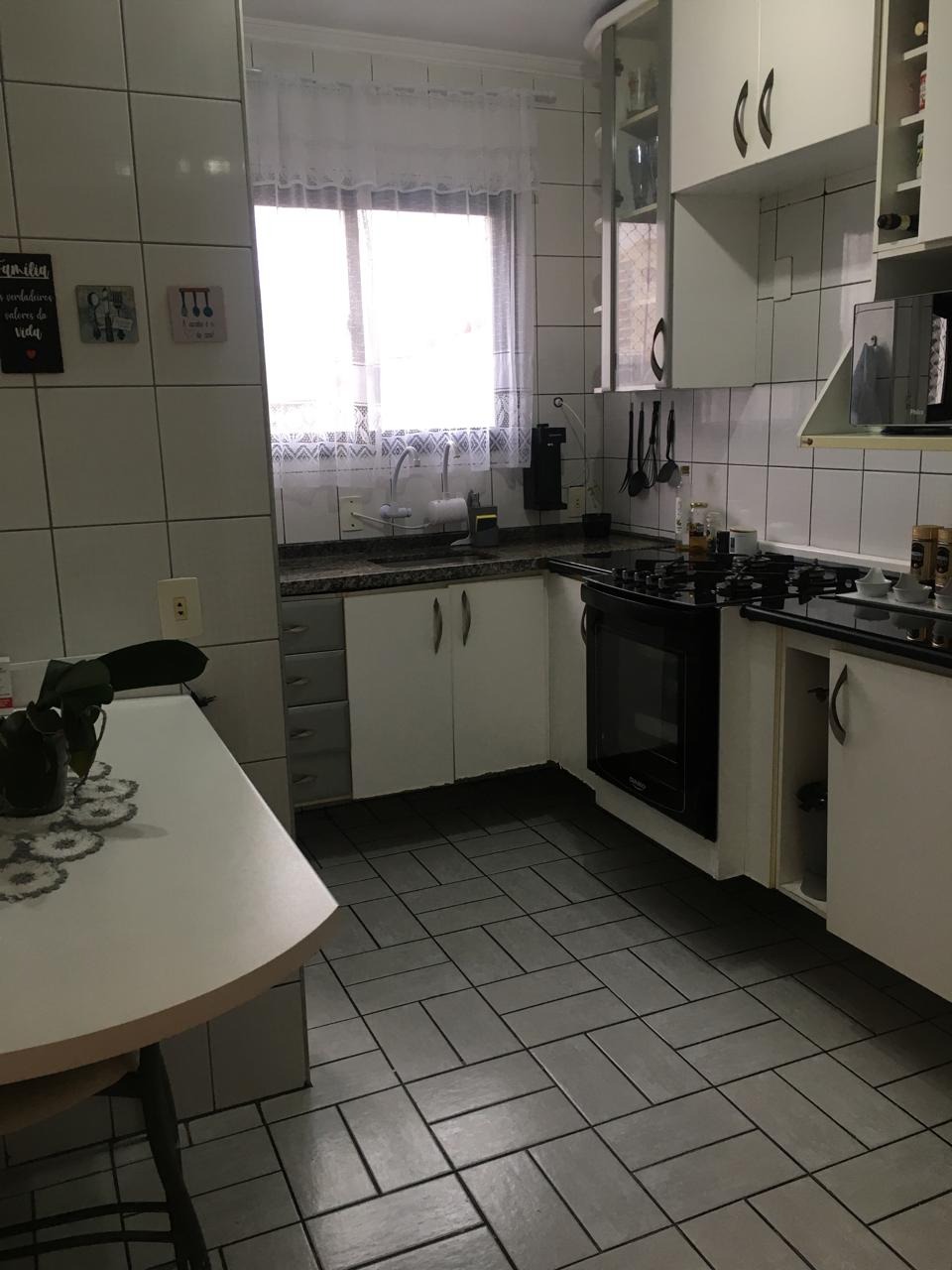 Apartamento à venda com 2 quartos, 69m² - Foto 4