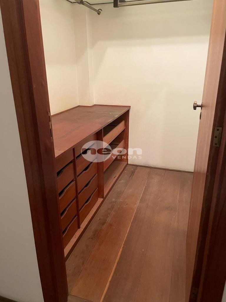 Apartamento à venda com 3 quartos, 130m² - Foto 6