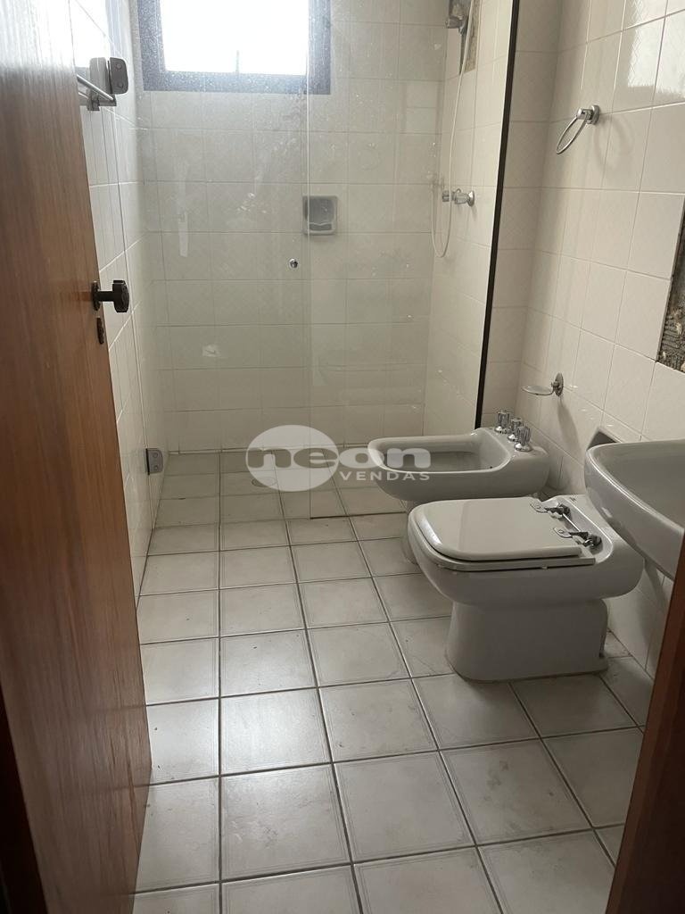 Apartamento à venda com 3 quartos, 130m² - Foto 8