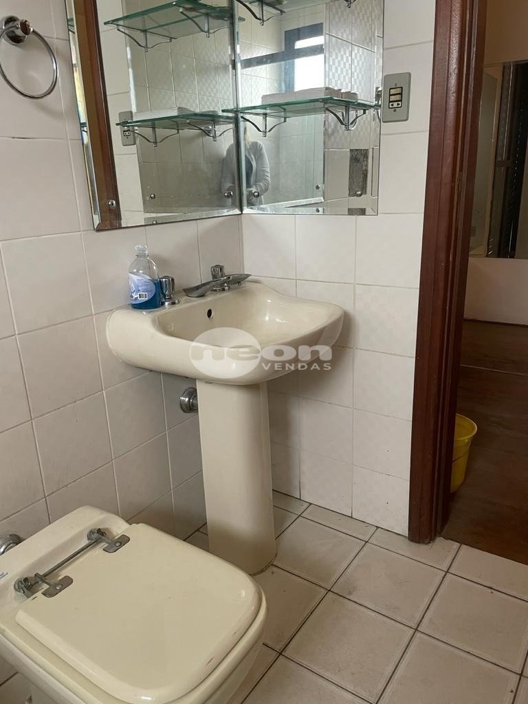 Apartamento à venda com 3 quartos, 130m² - Foto 9