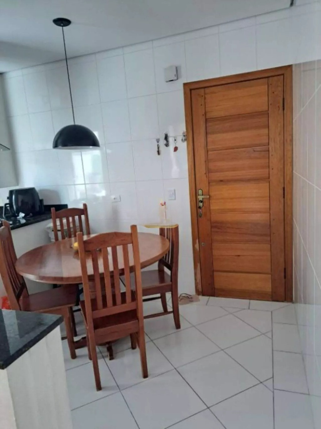 Apartamento à venda com 2 quartos, 70m² - Foto 3