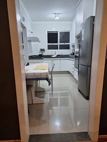 Apartamento à venda com 3 quartos, 130m² - Foto 7