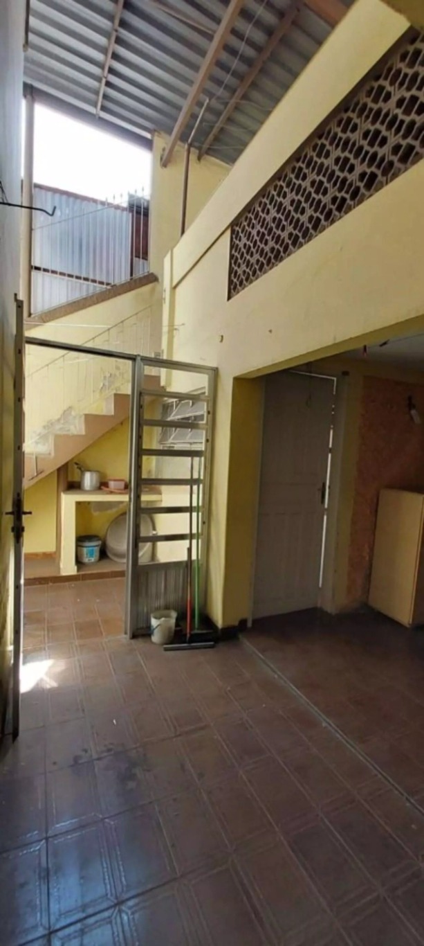 Terreno à venda com 1 quarto, 159m² - Foto 10