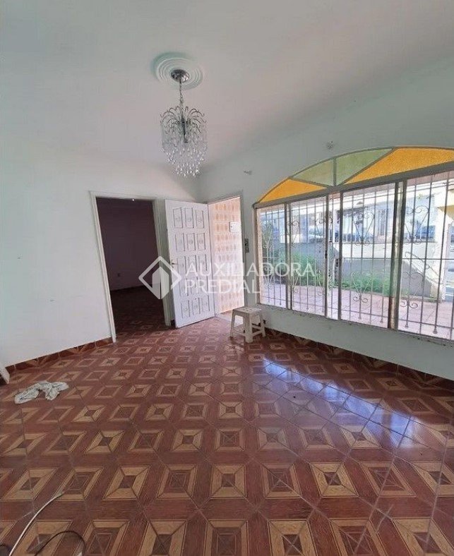 Casa à venda com 2 quartos, 104m² - Foto 1