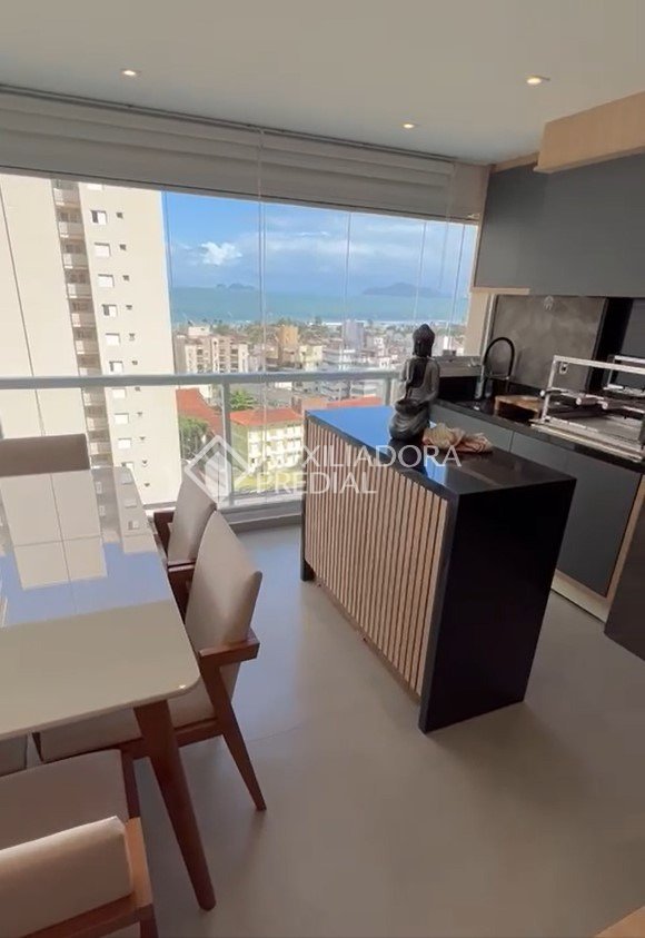 Apartamento à venda com 2 quartos, 67m² - Foto 5