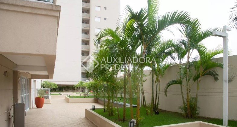 Apartamento à venda com 2 quartos, 67m² - Foto 32