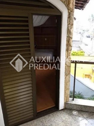 Casa à venda com 3 quartos, 260m² - Foto 32