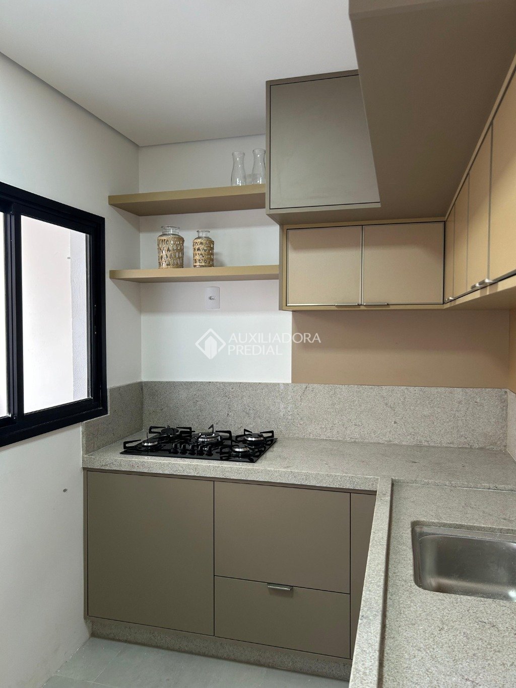 Apartamento à venda com 2 quartos, 61m² - Foto 4