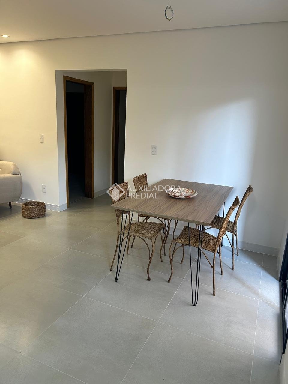 Apartamento à venda com 2 quartos, 61m² - Foto 5